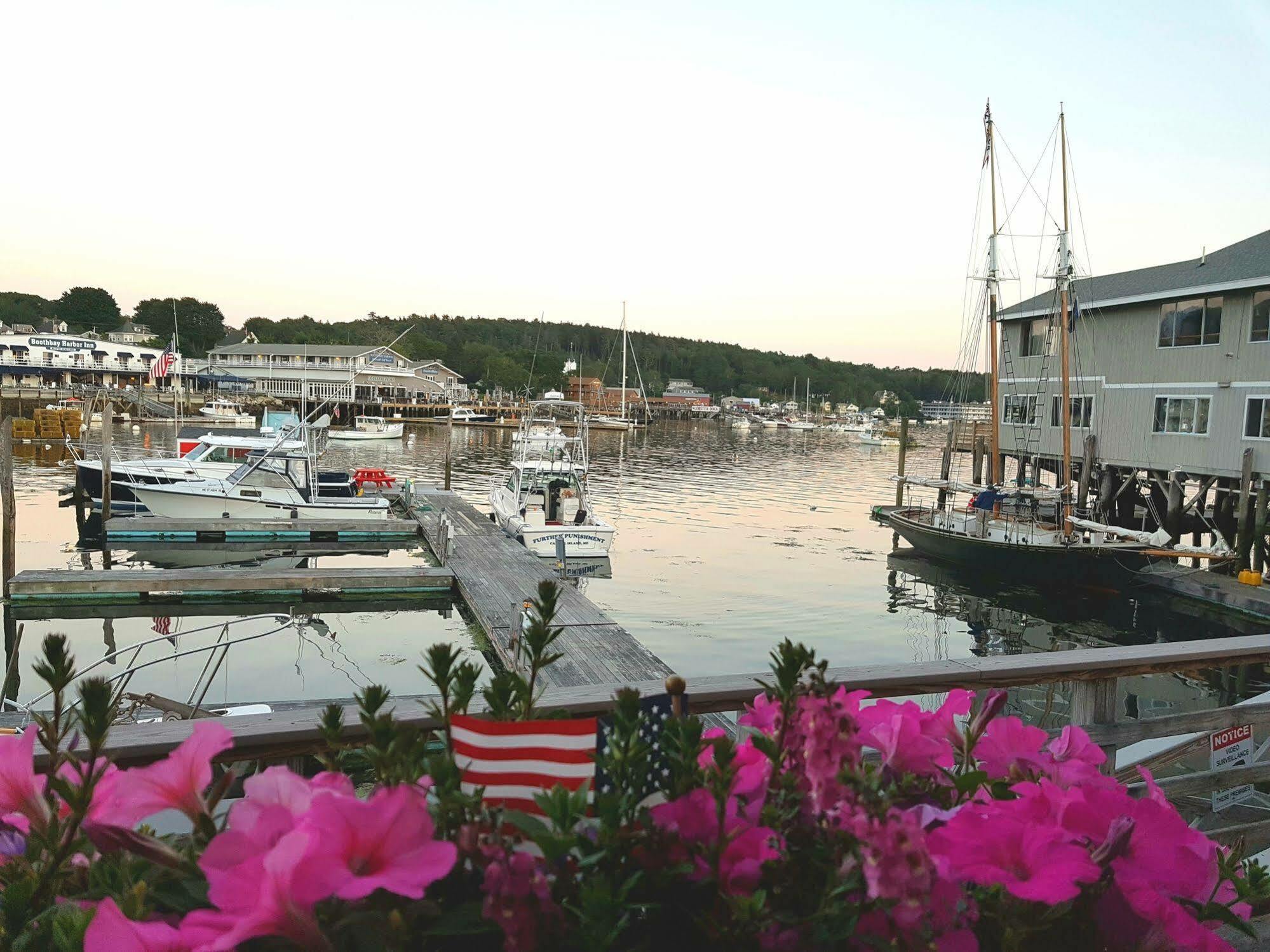 Harbor House Inn Boothbay Harbor Exterior photo